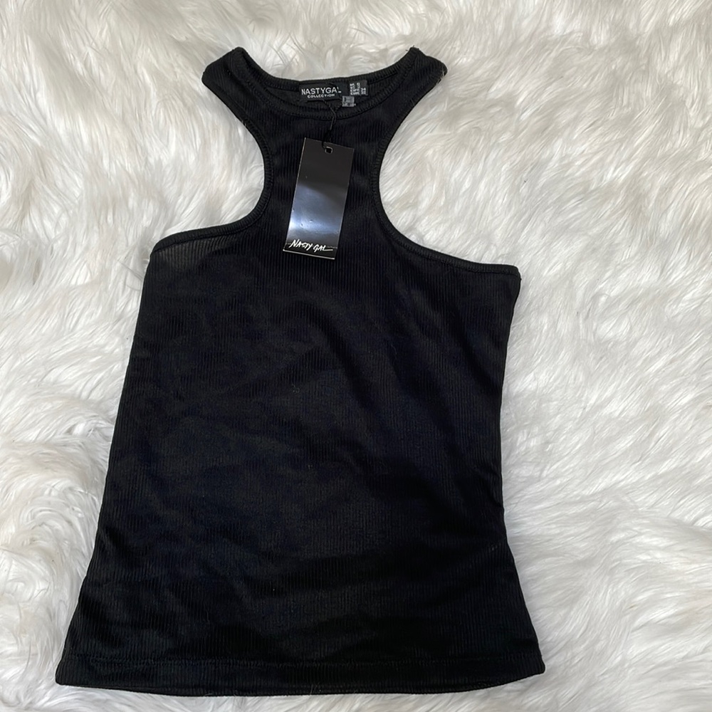 Black ribbed tank top✨